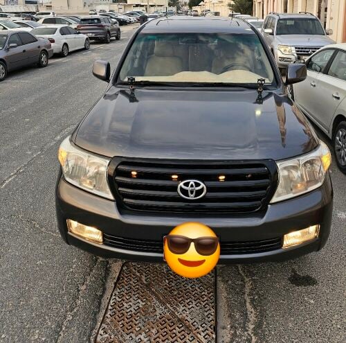 Land cruiser GX. model 2010
491k km