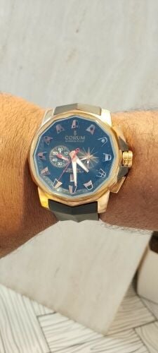corum admiral's cup quartz