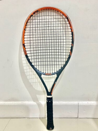 tennis bat