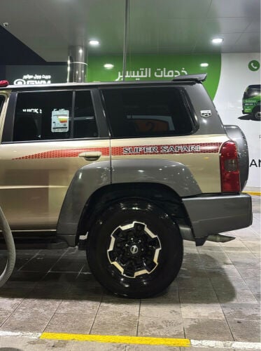 للبيع نيسان بترول