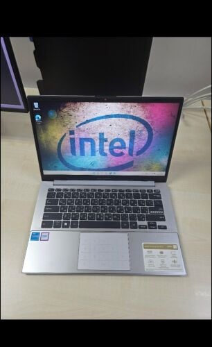 ASUS vivobook