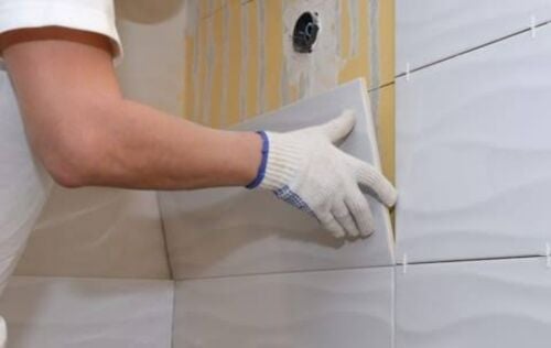 أعمال تركيب البلاط والرخام
