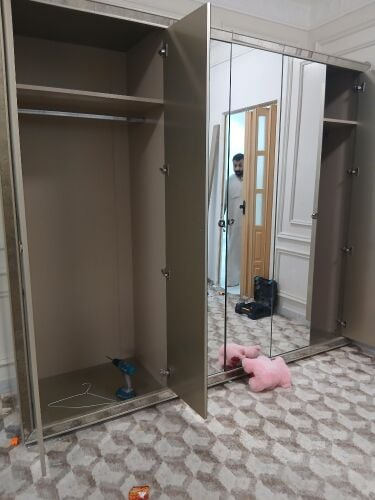نجار فك وتركيب غرف النوم والستائر