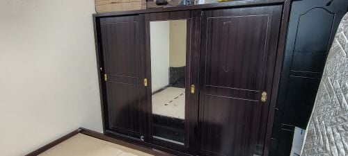 bedroom in good condition