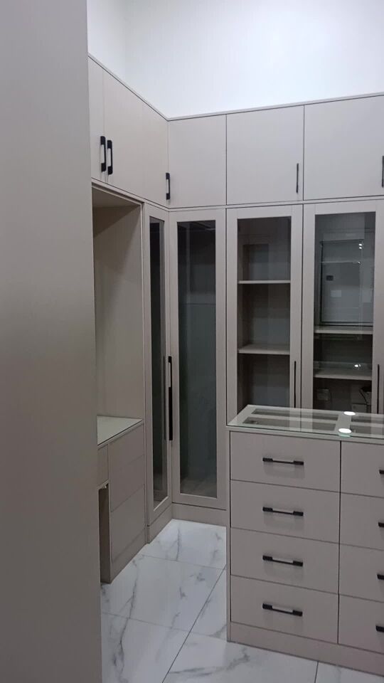 Kitchen cabinet
we do Kitchen cabin