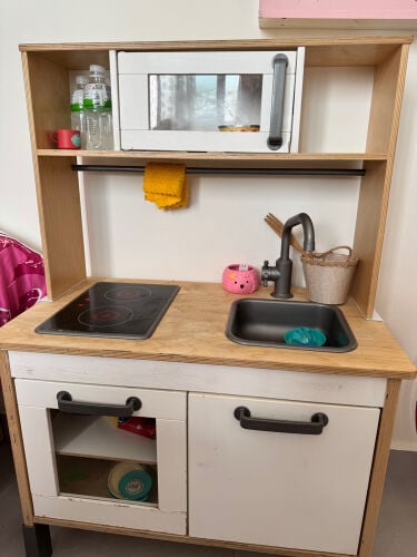 Ikea-kids kitchen 