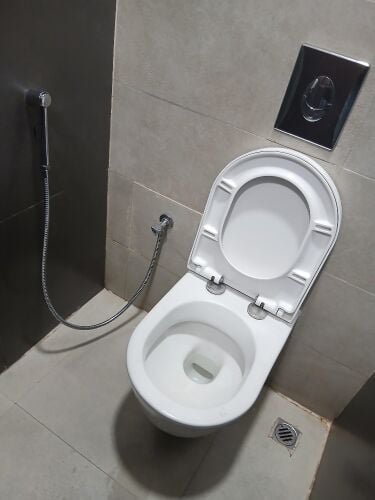 ٣٠ سنه خبره اعما ل سباكه  تاسيس و