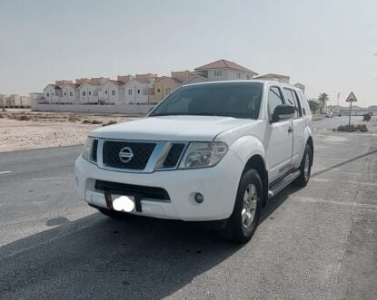 Nissan Pathfinder SE 4*4 
