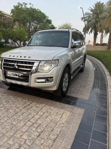 Mitsubishi Pajero Full option2016