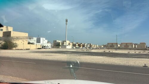 للبيع ارضين في الخور