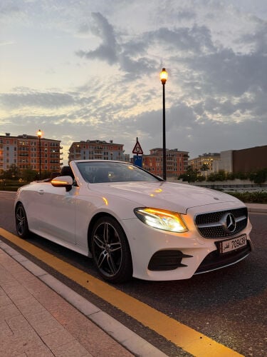 MERCEDES E200 Convertible 