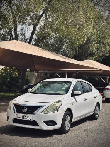 Nissan sunny 2020