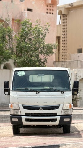 Mitsubishi canter Fuso 2022 