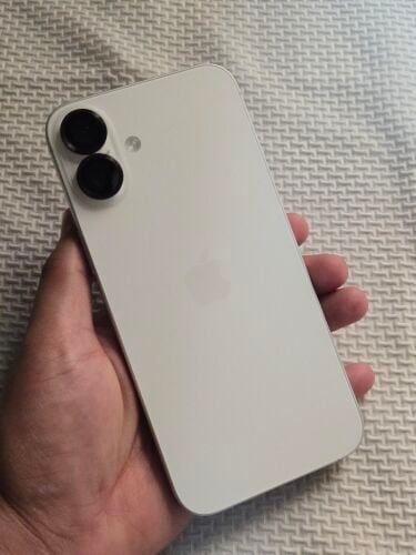 iphone 16 plus silver