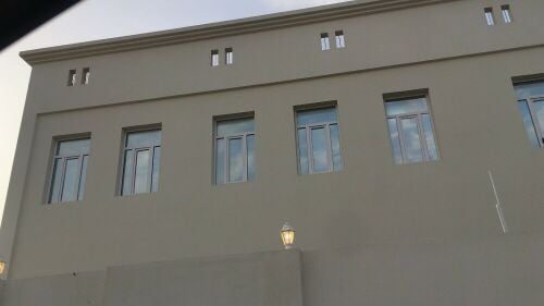 للإيجار ملحق ٣ غرف بالمكيفات
