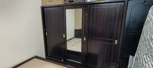 bedroom in good condition