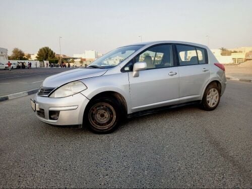 nissan tidda 2011