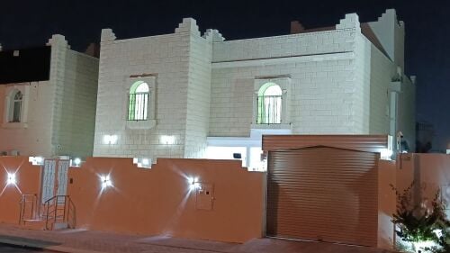 للإيجار فيلا في الريان