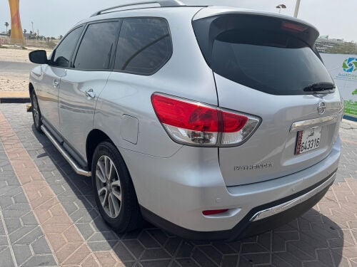FOR SALE: Nissan Pathfinder 2014