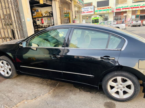 Nishan Altima