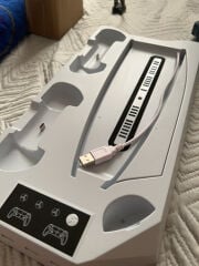 ps5 holder+ controller charge