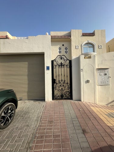 فيلا باالثمامه موقع ممتاز 