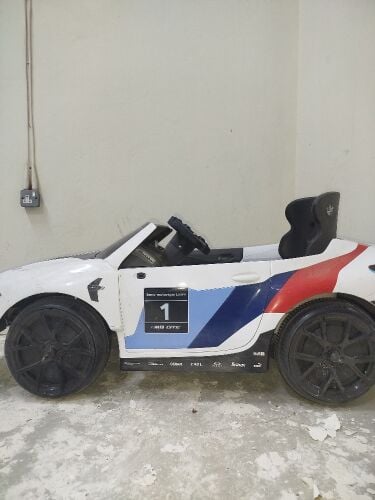 electric car