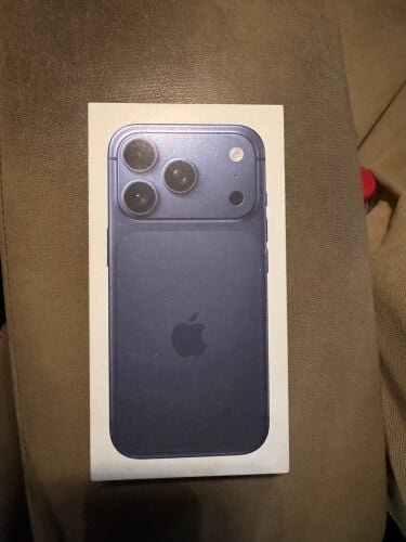 iPhone 17 pro blue color 