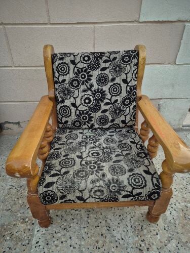 Dining Table QR150, SOFA CHAIR QR70
