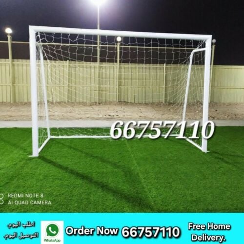 مرمى كرة قدم بإطار معدني