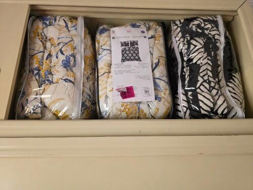 clean barely used comforter