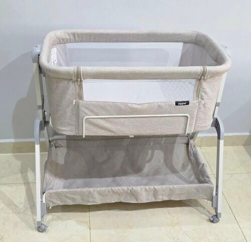 Giggles Watson Bassinet