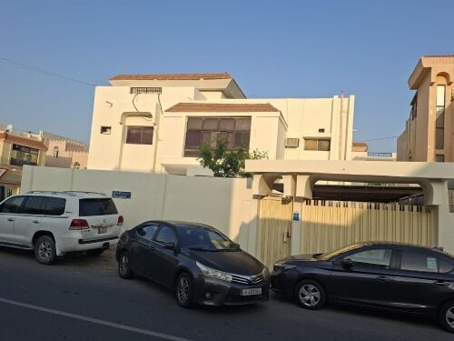 للاستثمار فيلا بالنعيجه 491م