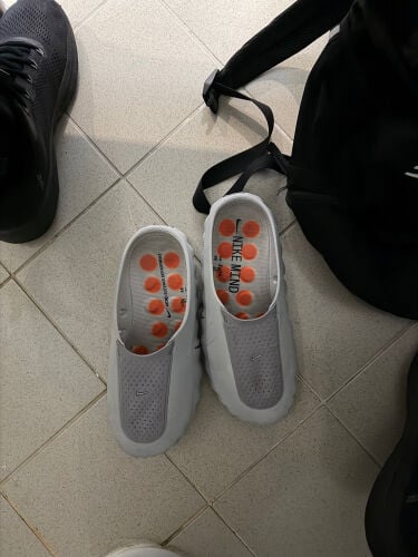 Nike mind 001