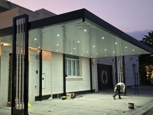 مظلات سيارات