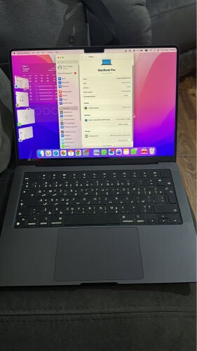 Apple MacBook Pro 14 laptop 