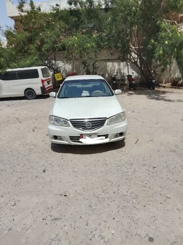 Nissan sunny japani