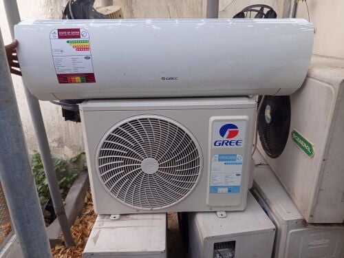 New Condition Ac 1.5 ton