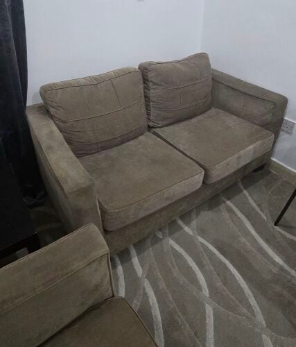 3 sofa 5 seat verry cleen