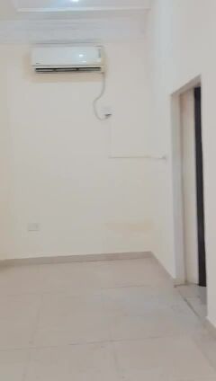 للإيجار غرفة صالة العزيزية ممتازة