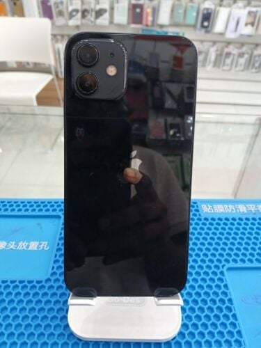 iPhone 12