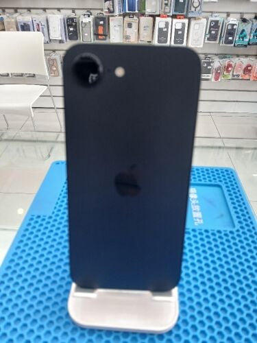 IPhone 16 E