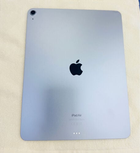 IPad Air 13 inch M2  100% Battery 
