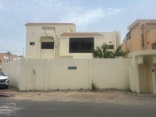 اللبيع فيلا الهلال 