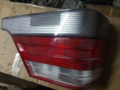 Mercedes Benz E clas W211(2002-2009