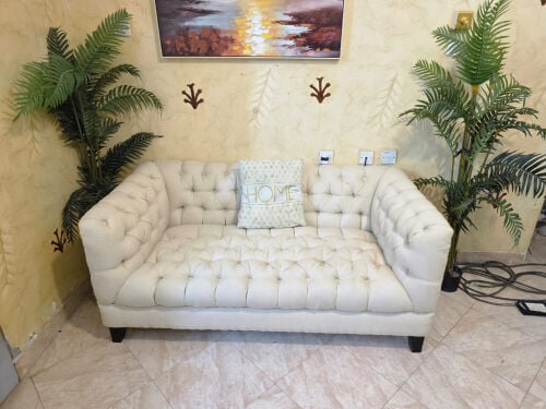 2 sitaer sofa 