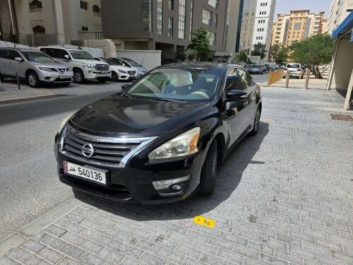Nissan Altima very good condition