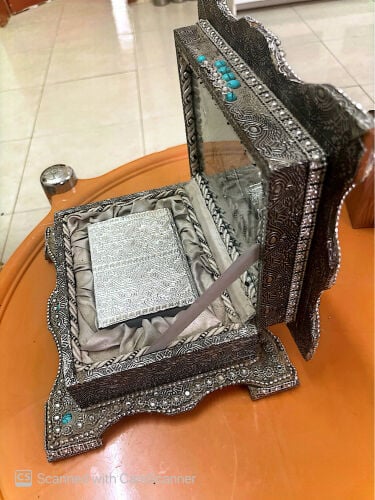 صندوق تراثي فاخر مزين بنقوش يدويه