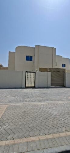 للإيجار شقق في سيلية أبا الحيران