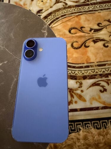 ايفون 16 ازرق للبيع